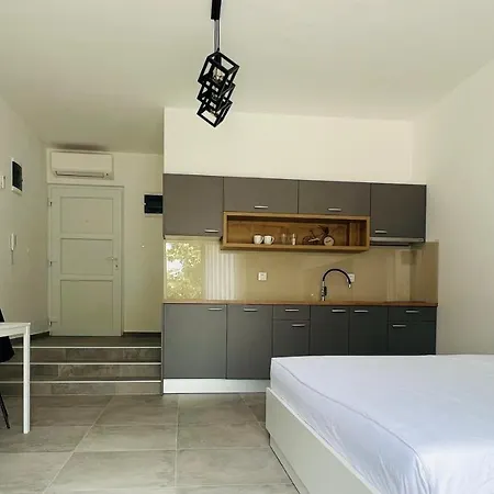 Apartmani Avis Selce Exterior photo