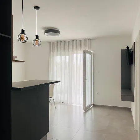 Apartmani Avis Selce Exterior photo