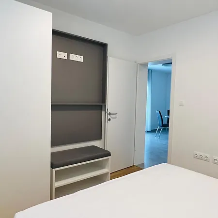 Apartmani Avis Selce Exterior photo