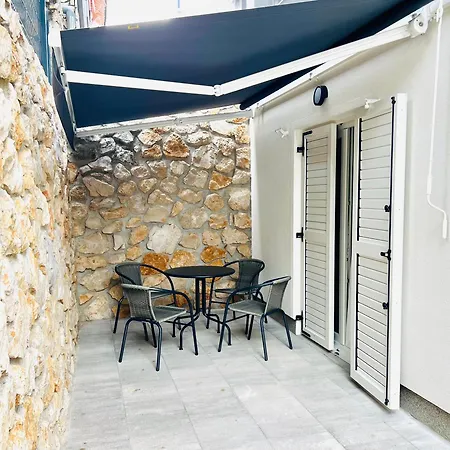 Apartmani Avis Selce Exterior photo