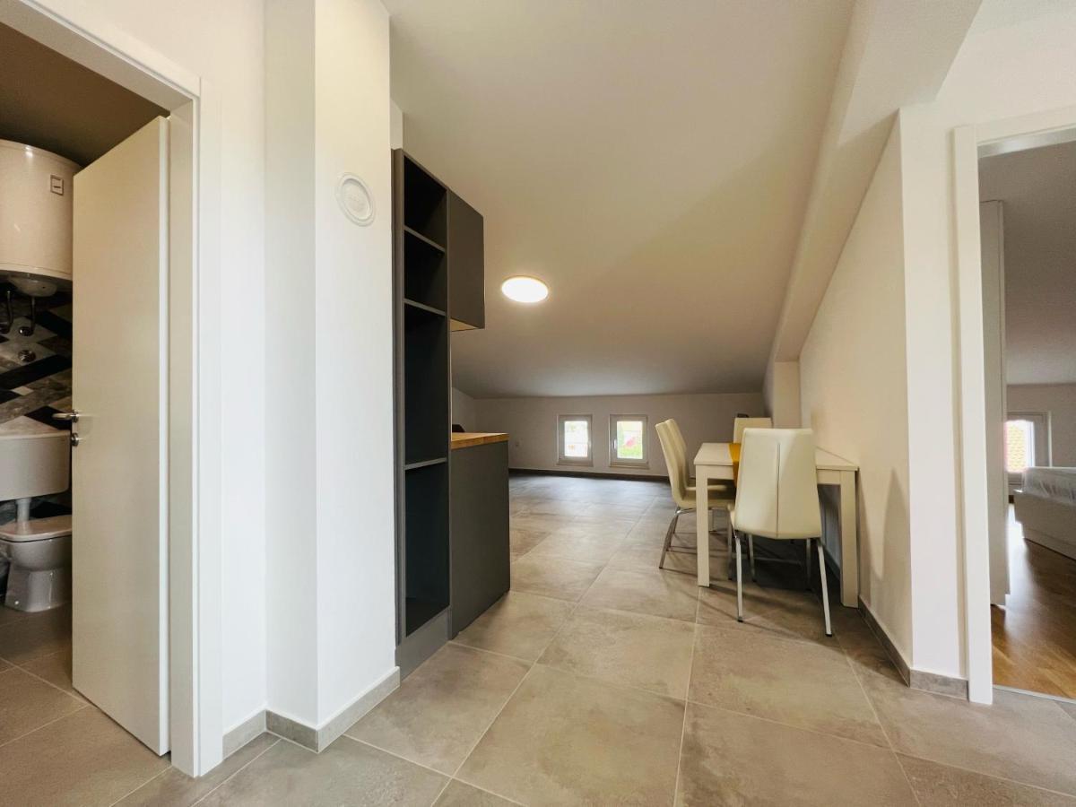 Apartment Avis