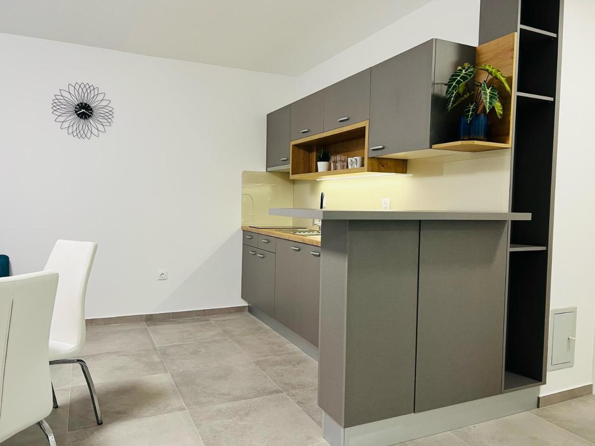 Apartment Avis Selce