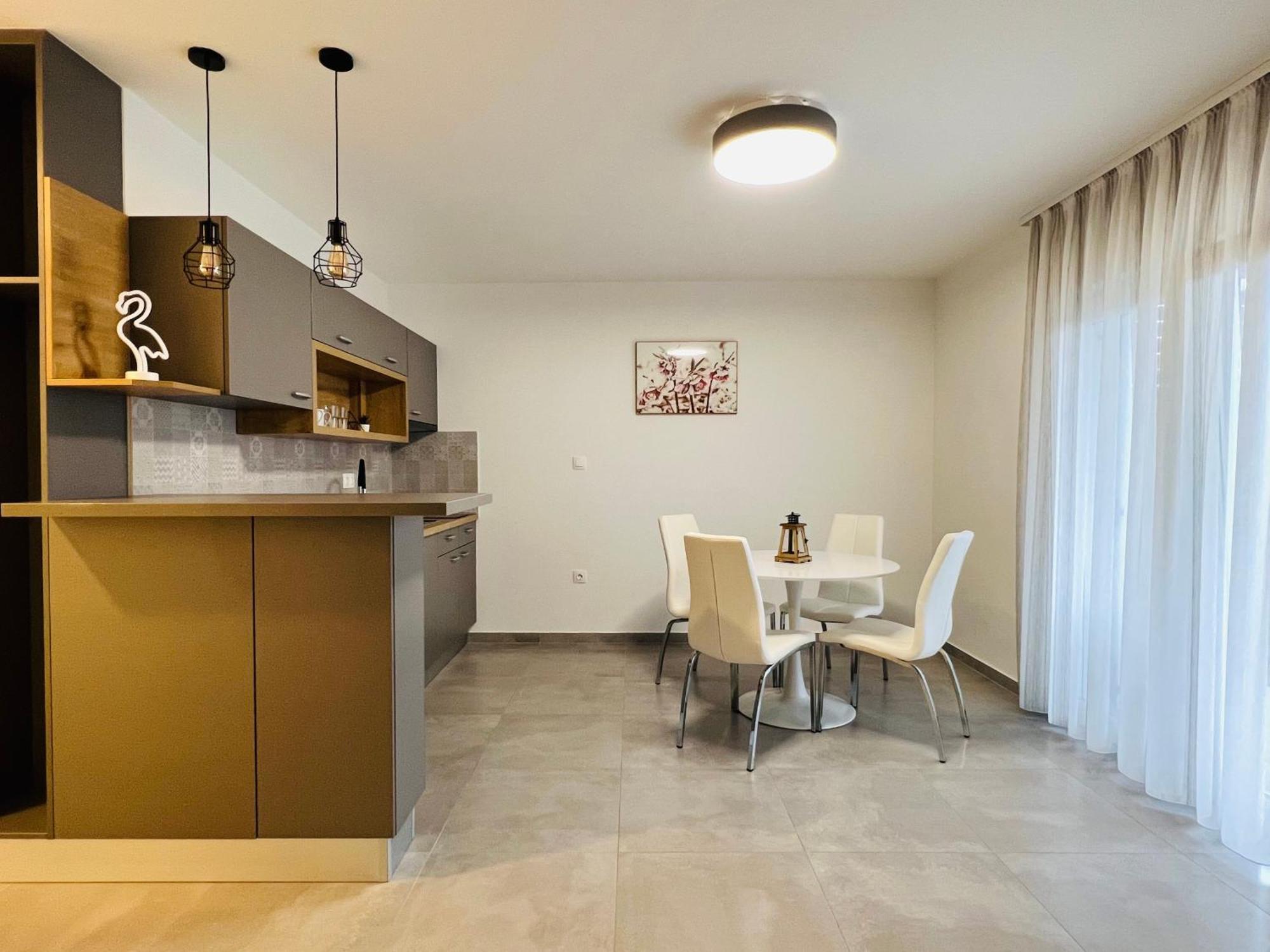 Apartment Avis Selce